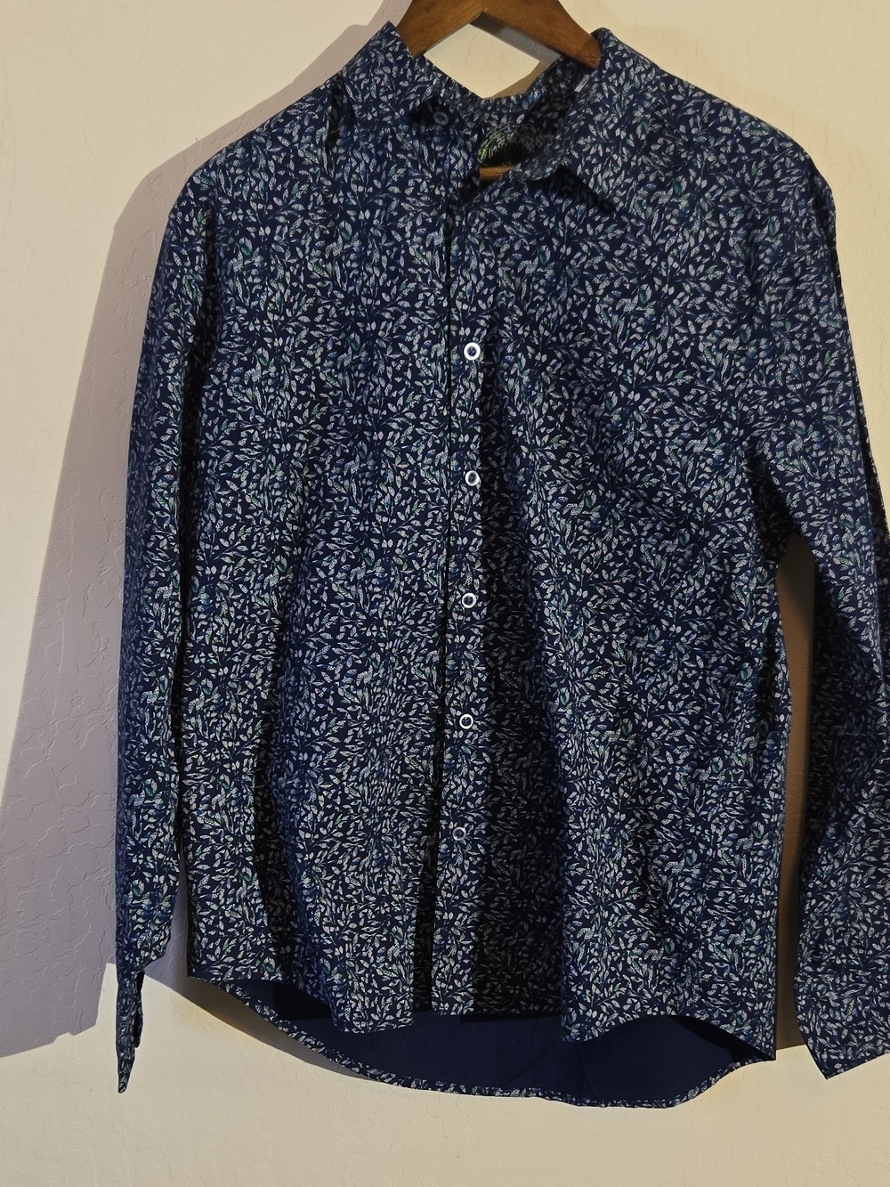 Robert Graham Navy Blue Floral-Print Button-Down Shirt